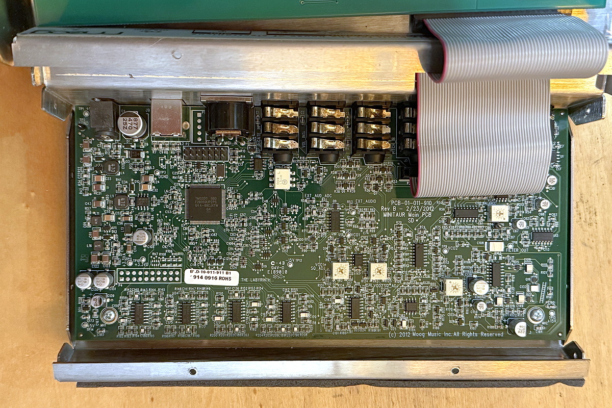 Minitaur overview of components inside