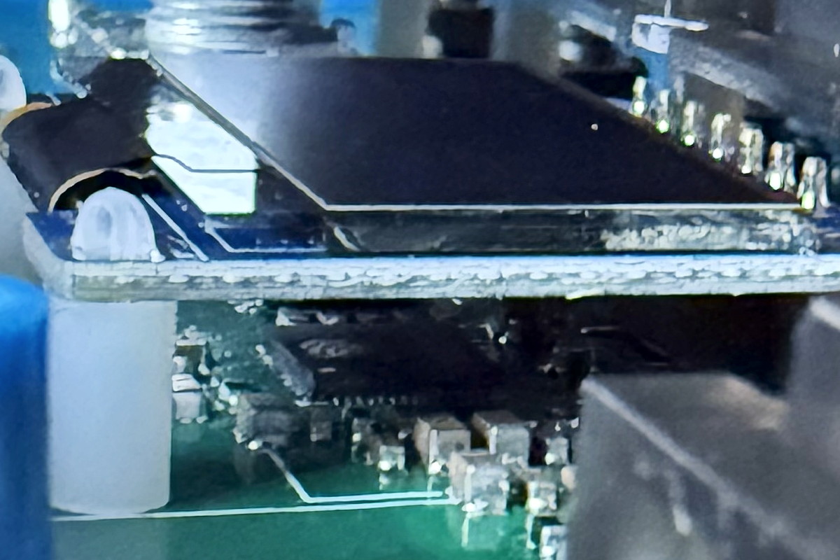 Waldorf Protein view inside CPU under display